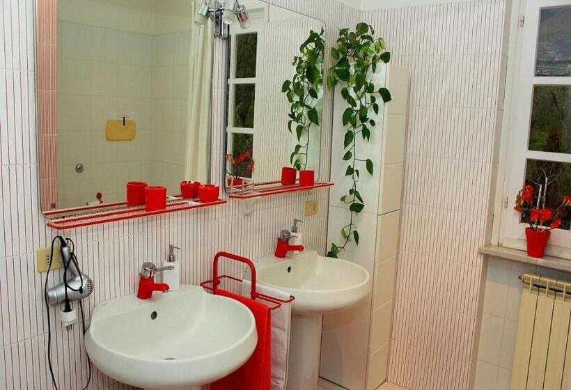 Triple Room Sea View, B&b Villa Ada