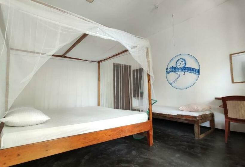 Трехместный Номер Deluxe, Surf Beach