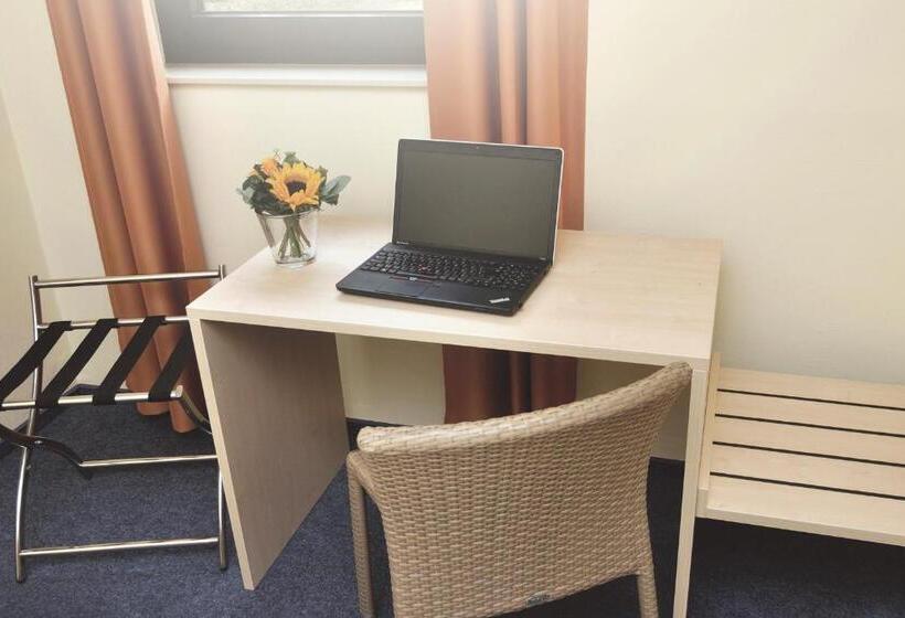 اتاق استاندارد, Best Deal Airporthotel Weeze