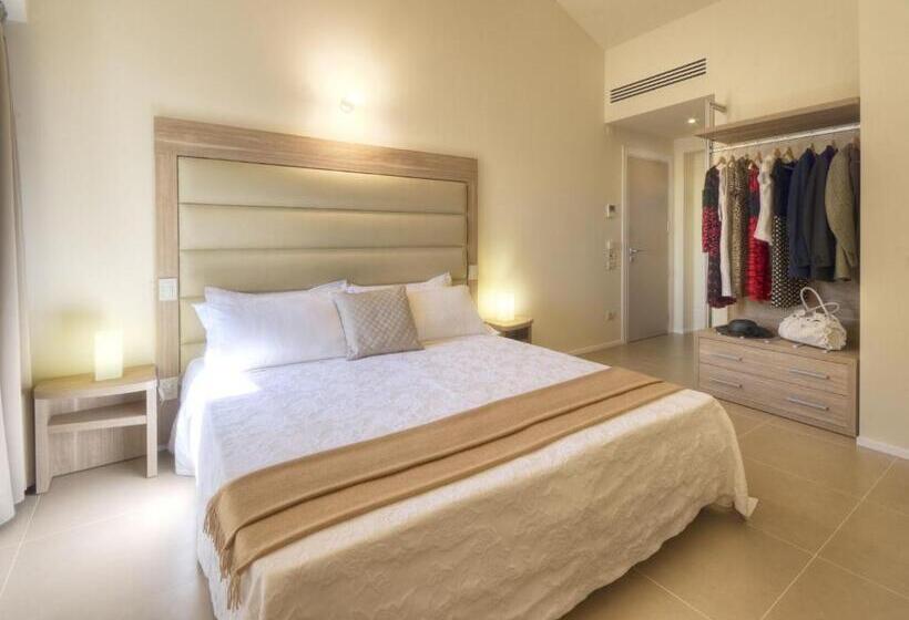 اتاق استاندارد سه نفره, Palazzo Ruschioni Boutique
