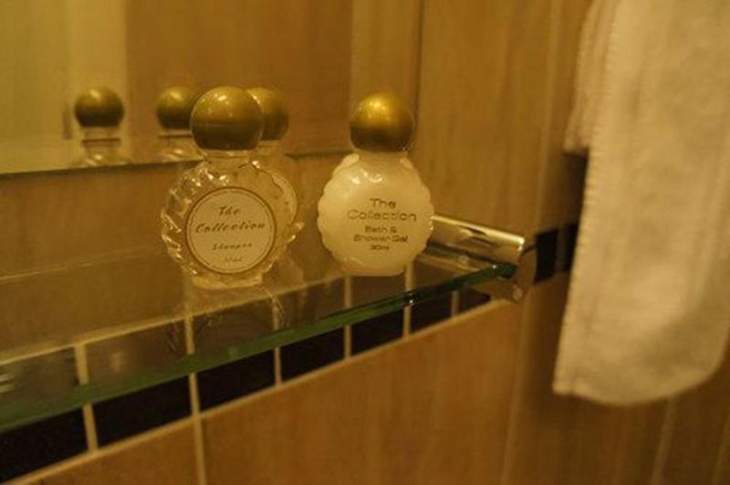 スタンダードシングルルーム, Sapphire Hotel London