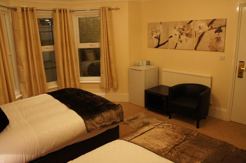 スタンダードルーム, Sapphire Hotel London