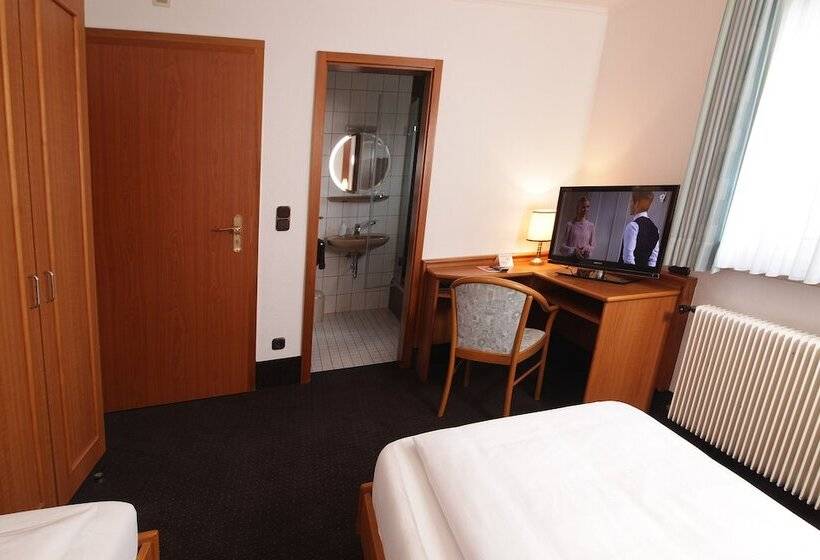 Номер Стандарт, Und Gasthof Ritter St. Georg