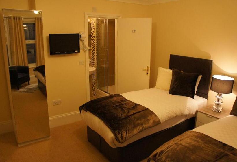 اتاق استاندارد سه نفره, Sapphire Hotel London