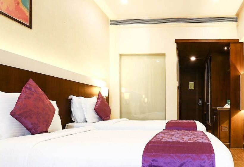 Номер Deluxe, Treebo Premium Eden Residency