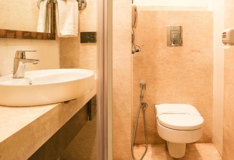 Номер Deluxe, Treebo Premium Eden Residency