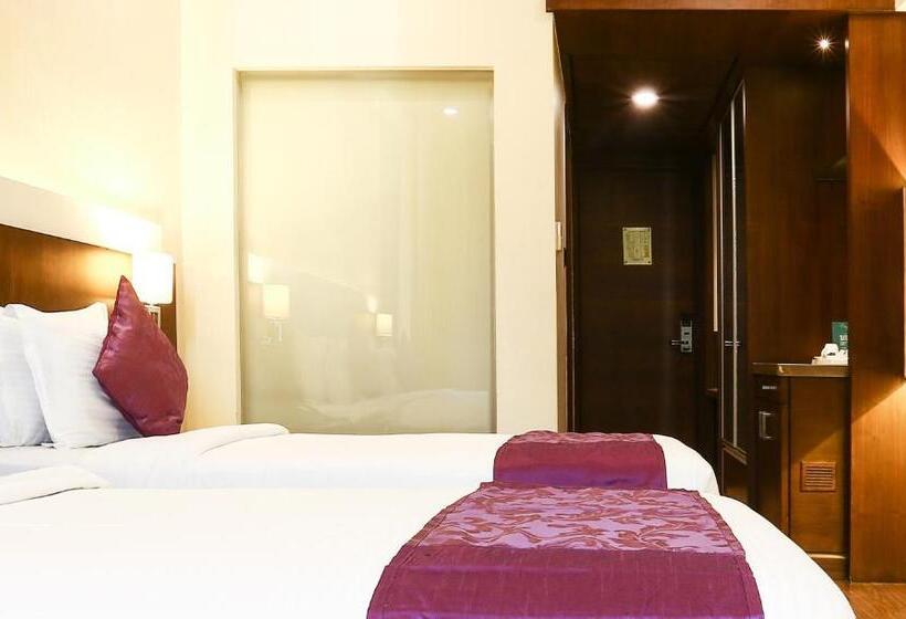 Номер Deluxe, Treebo Premium Eden Residency