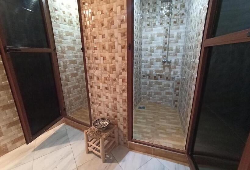 سرير فى غرفة مشتركه, Happy Surf Hostel