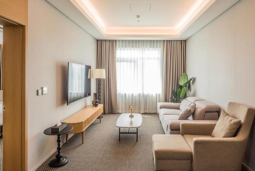 سوییت جونیور, Aank Hotel Incheon Guwol