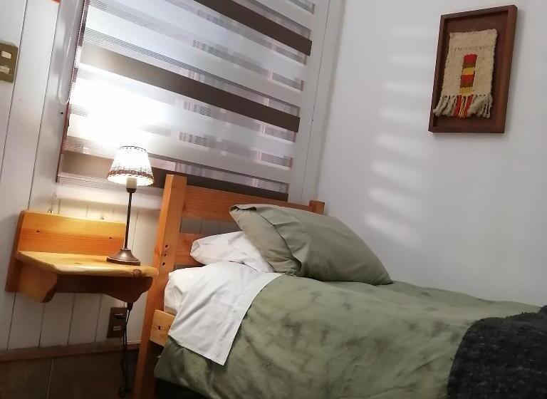 スタンダードシングルルーム, B&b Hmüller