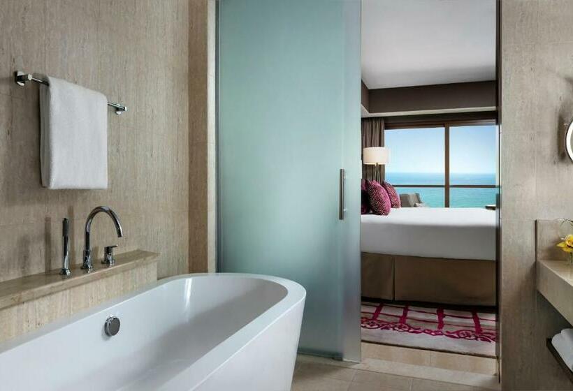 디럭스 패밀리 룸, Fairmont Ajman