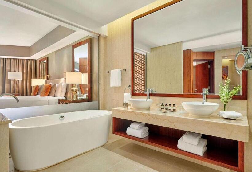 디럭스 룸 바다 전망, Fairmont Ajman