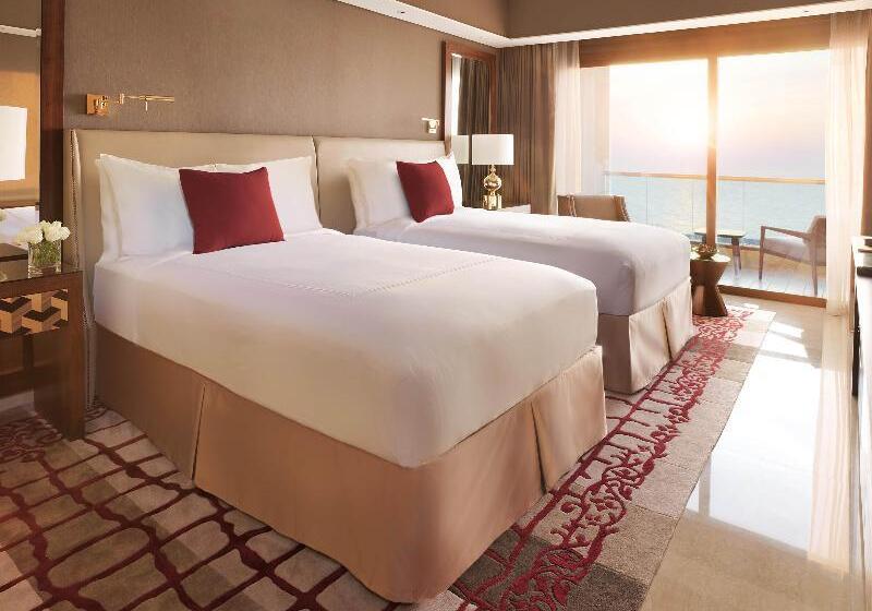 스탠다드 룸 바다 전망, Fairmont Ajman
