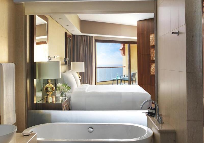 주니어 스위트 바다 전망, Fairmont Ajman