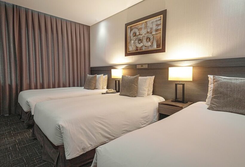 Quarto Triplo Estandar, Golden Seoul