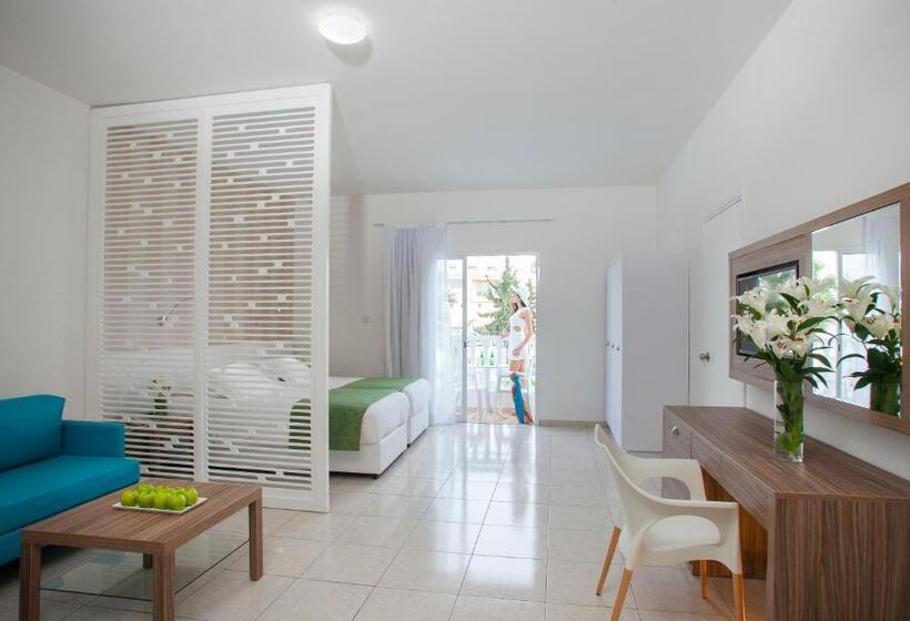 Студия Superior, Princessa Vera Hotel Apartments