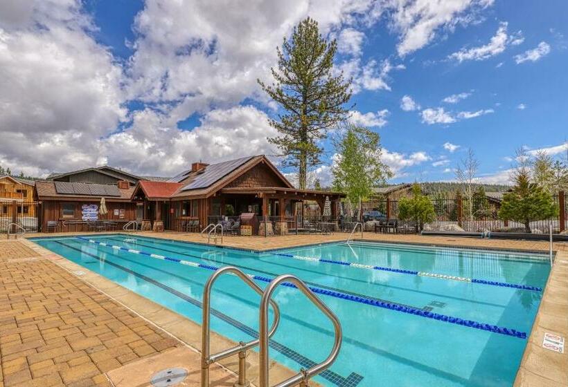 带2个卧室的公寓, Truckee Living