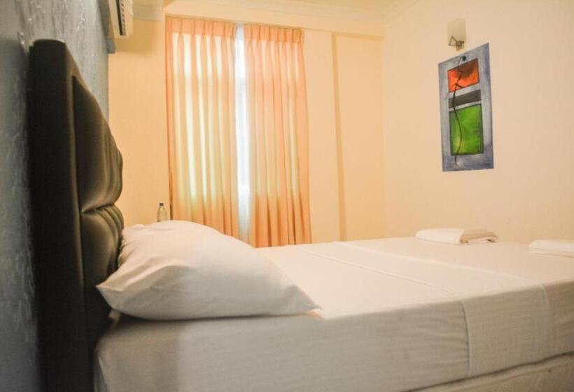 Номер Deluxe, Saasha City