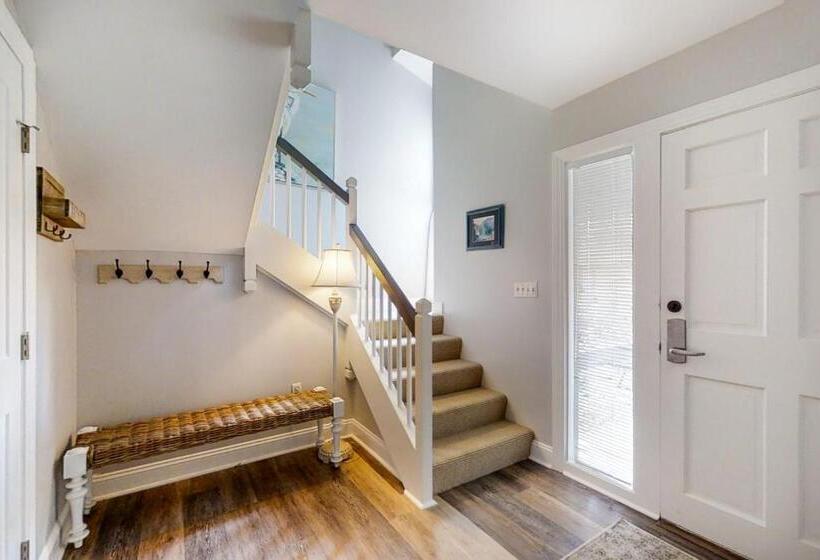 Apartamento 3 Dormitórios, Hickory Cove 8