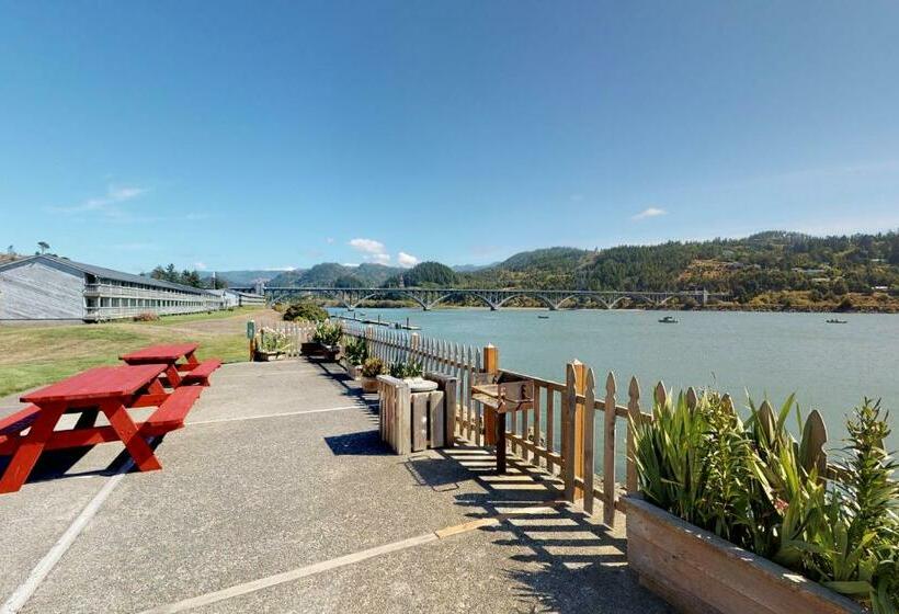 Апартаменты 1 Спальня, Riverview Retreat