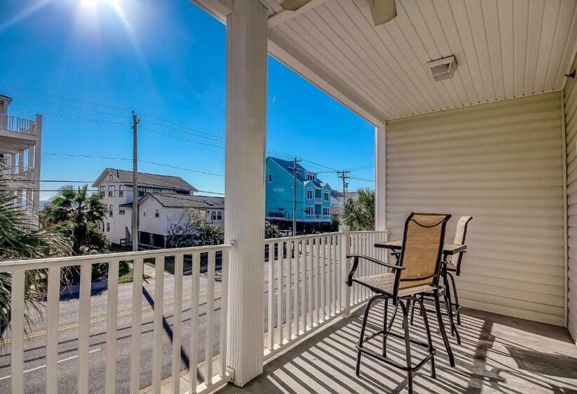 Апартаменты 1 Спальня, Coconut Grove 203