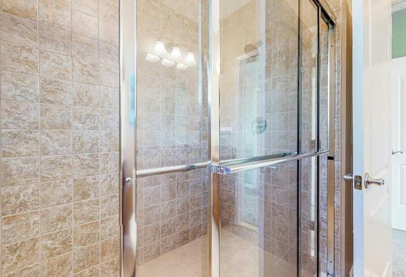 Апартаменты 3 Спальни, Bayside Resort     38047 Boxwood Terrace #101