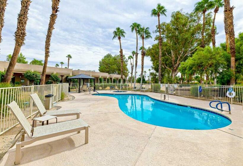 Апартаменты 2 Спальни, Desert Oasis On Private Golf Course Permit# Blic 000,133 2021