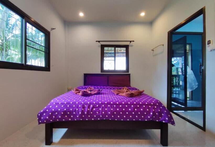 Бунгало Стандарт, Chalisa Bukit House Lanta