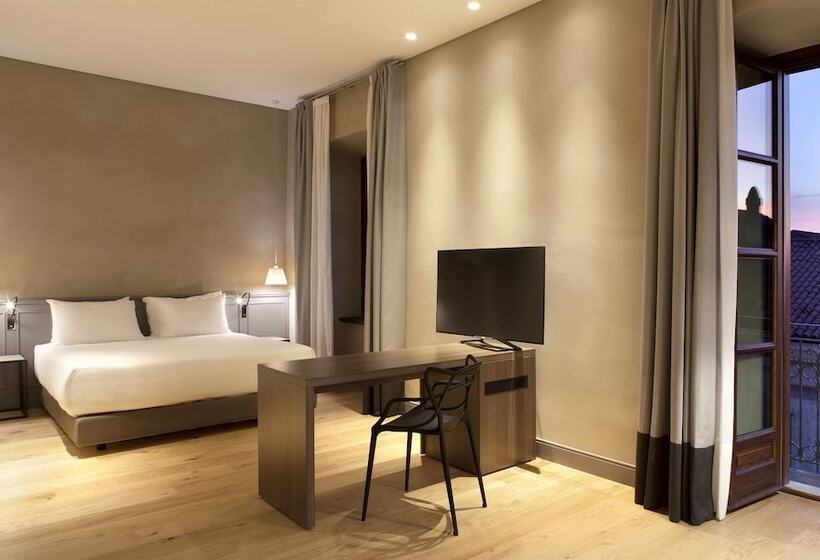 سوییت جونیور, NH Collection Torino Piazza Carlina