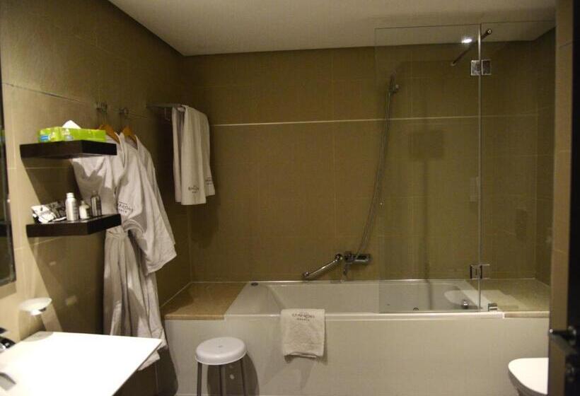اتاق لوکس, Samarons Hotels