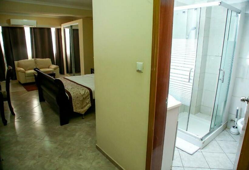 اتاق لوکس با چشم‌انداز دریا, Brisotel   Beira Mar