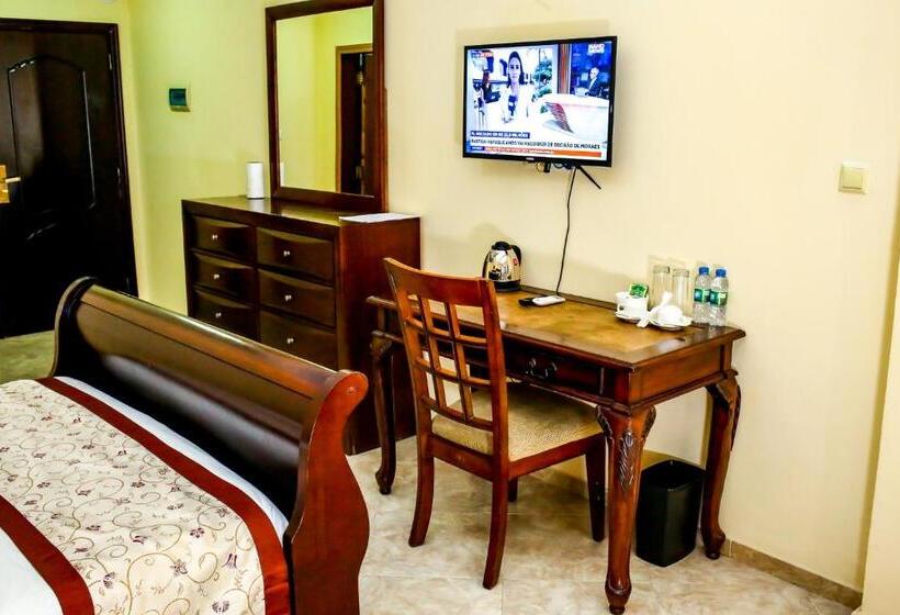 اتاق لوکس با چشم‌انداز دریا, Brisotel   Beira Mar