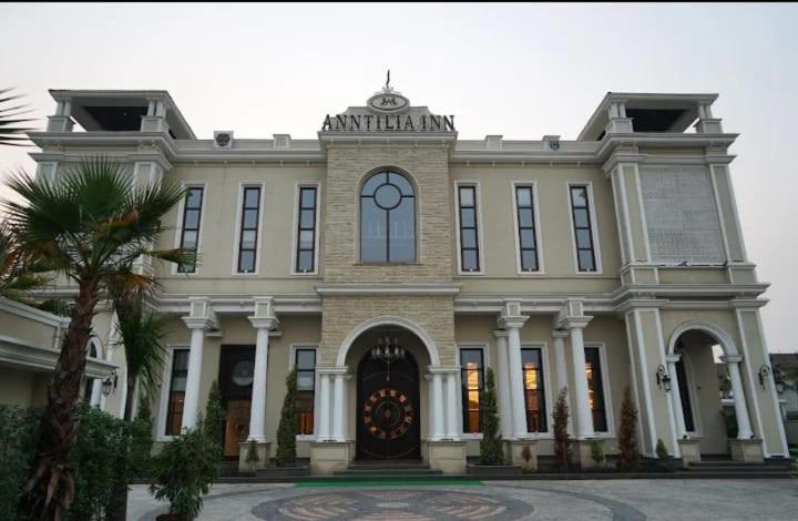اتاق لوکس, Anntilia Inn