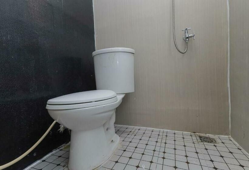 اتاق اکونومی, Reddoorz Near Mayapada Hospital Surabaya