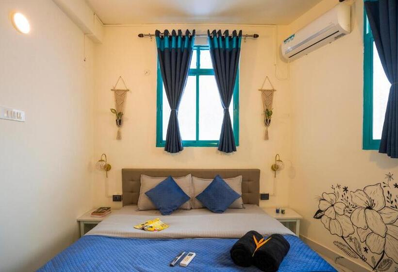اتاق استاندارد, Shalom Backpackers Anjuna Goa