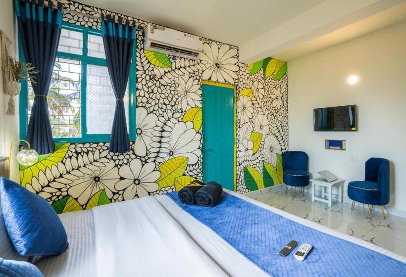 اتاق لوکس با بالکن, Shalom Backpackers Anjuna Goa