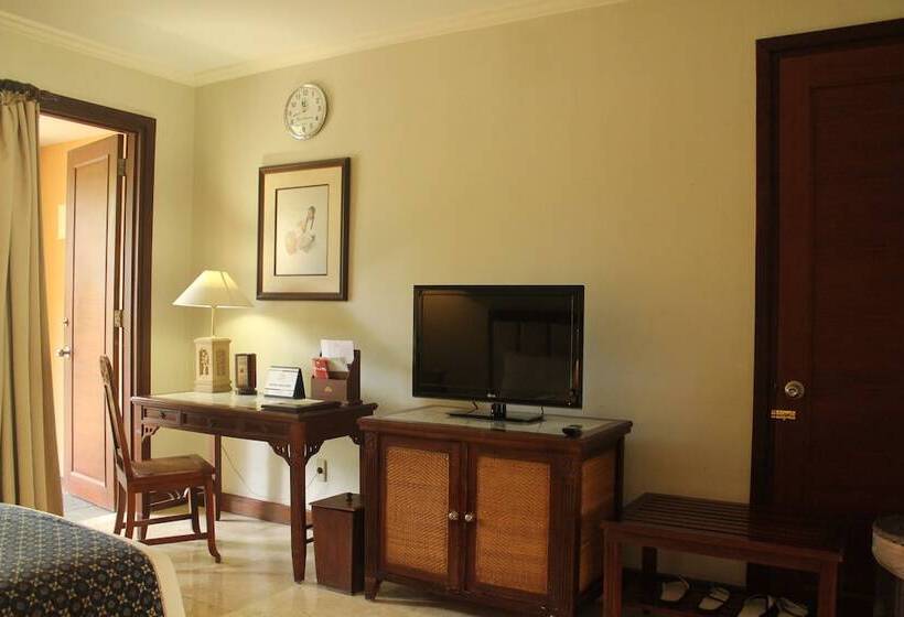 Номер Superior, Laras Asri Resort & Spa