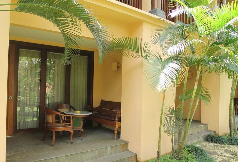 スーペリアールーム, Laras Asri Resort & Spa