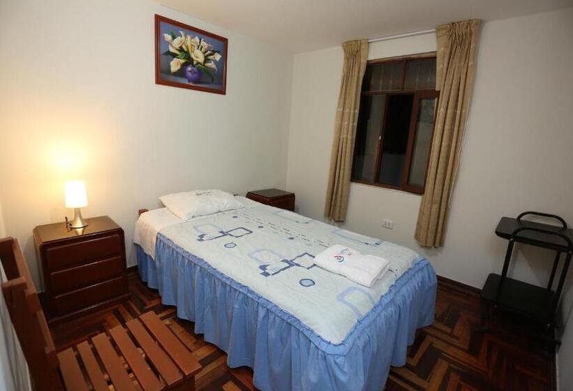 اتاق استاندارد یک نفره, Witobi Hostal