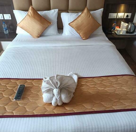 اتاق لوکس, Golden Peaks Hotel & Restaurant