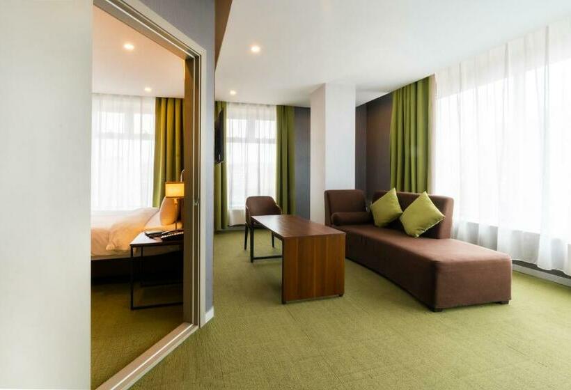 اتاق لوکس, International Hotel In Ulaanbaatar