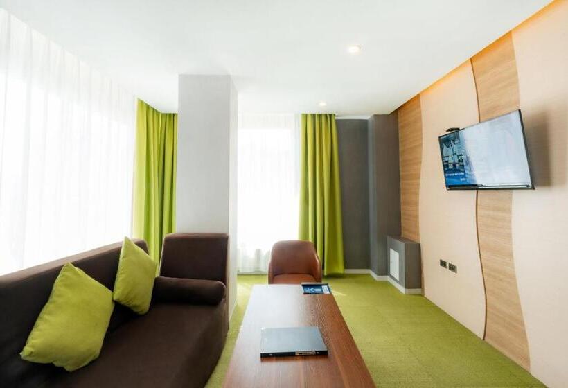 اتاق لوکس, International Hotel In Ulaanbaatar