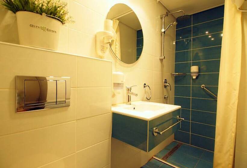 Номер Стандарт, Grand Park Hotel Jerusalem