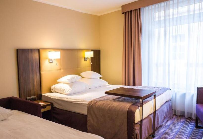 اتاق استاندارد یک نفره, Desilva Premium Opole