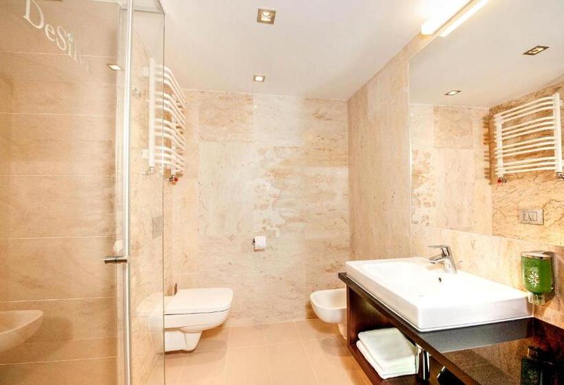استودیوی سوپریور, Desilva Premium Opole