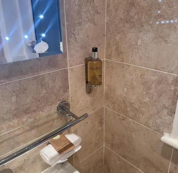 Quarto Basic, North Crest