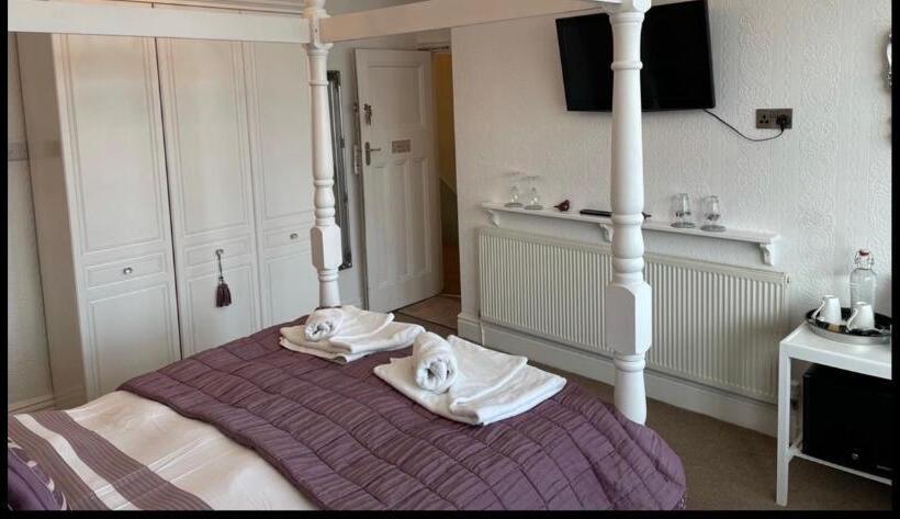 Quarto Deluxe, North Crest