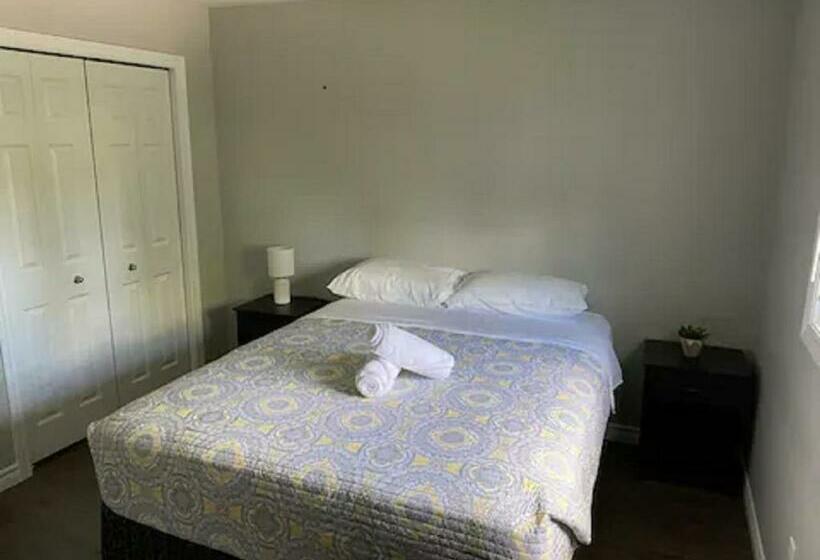 اتاق استاندارد, Kingston Comfort Suites   Unit 2