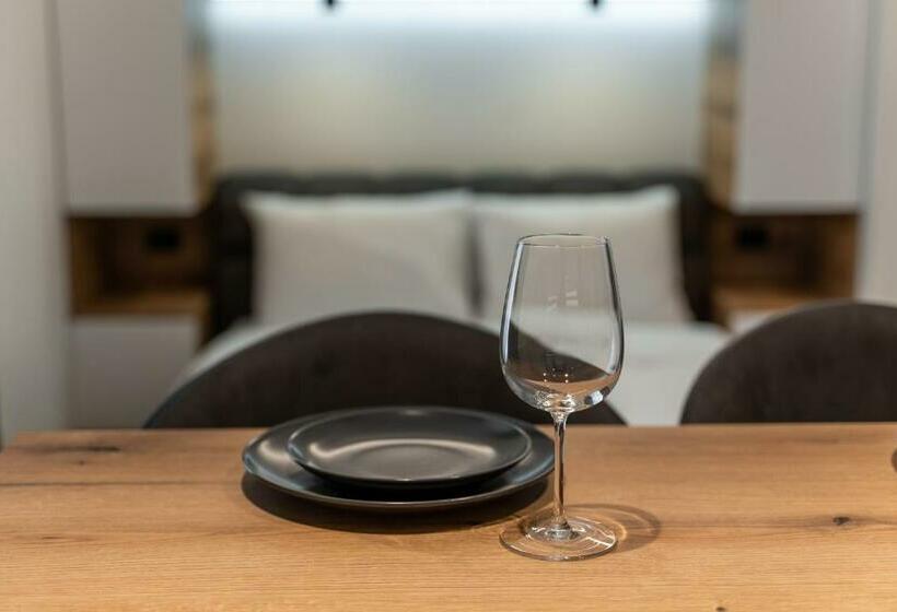 غرفة سوبيريور, Silver Luxury Suites