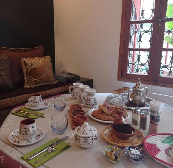 Дом 3 Спальни, Riad Dar Badiaa